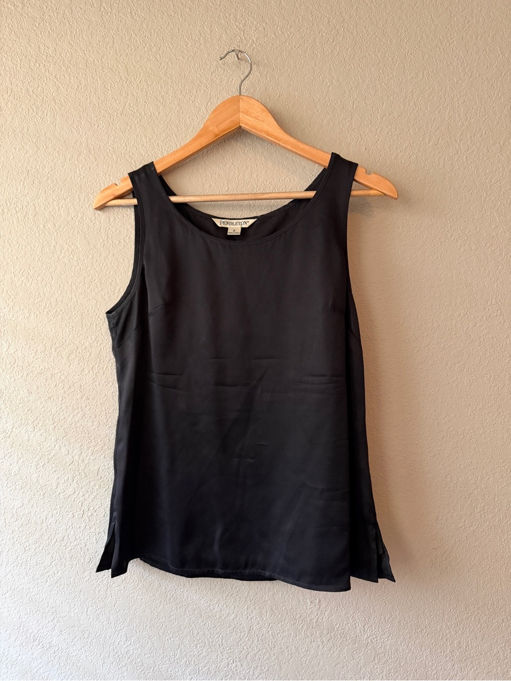 Pendleton Black Sleeveless Silk Tank Top Small